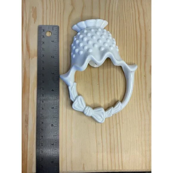 Vintage White Hobnail Milk Glass Wall Pocket Basket With Bow Detail - Picture 3 of 4